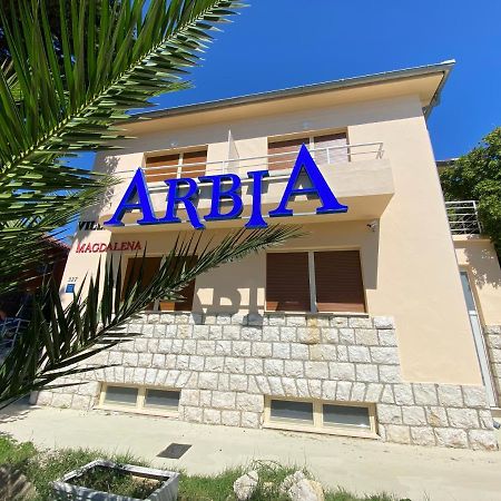 Villas Arbia - Magdalena By The Beach Banjol エクステリア 写真