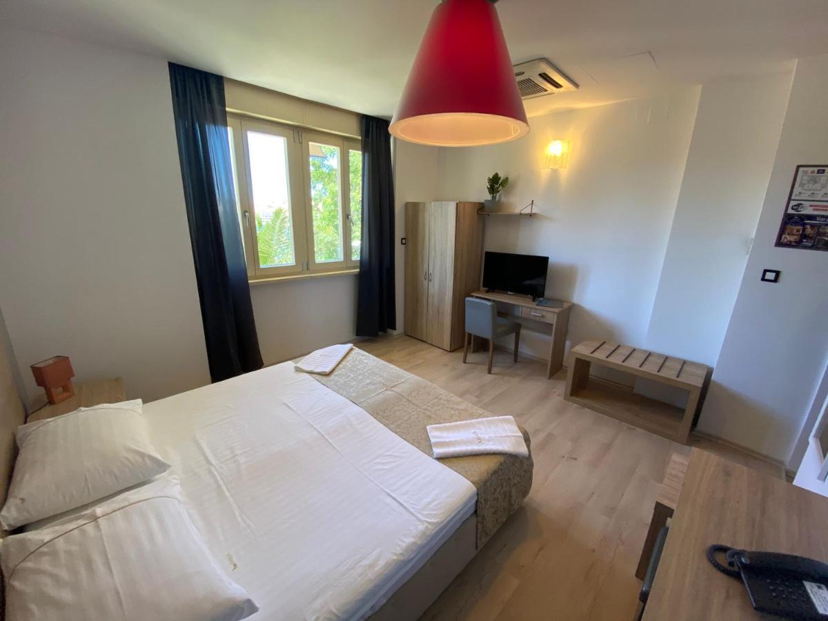 Villas Arbia - Magdalena By The Beach Banjol エクステリア 写真