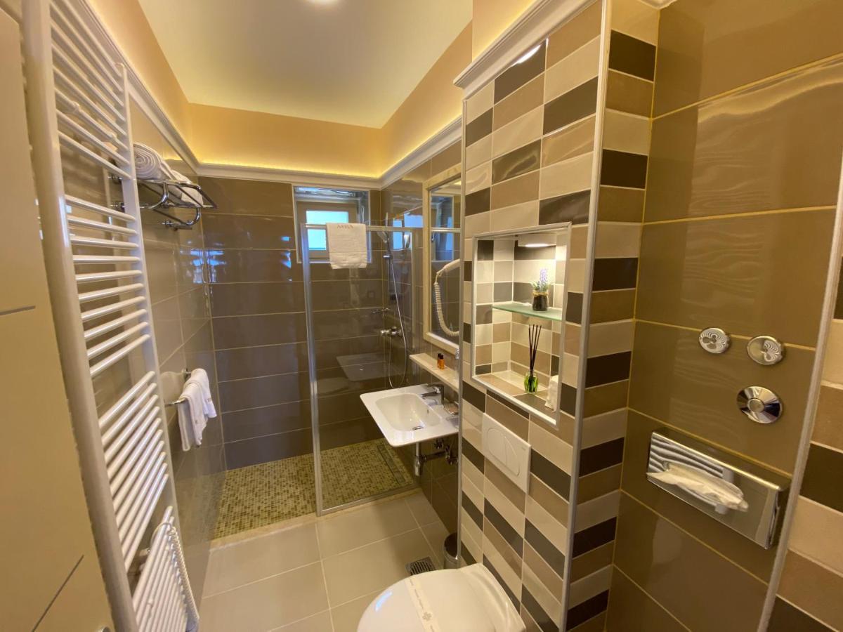Villas Arbia - Magdalena By The Beach Banjol エクステリア 写真