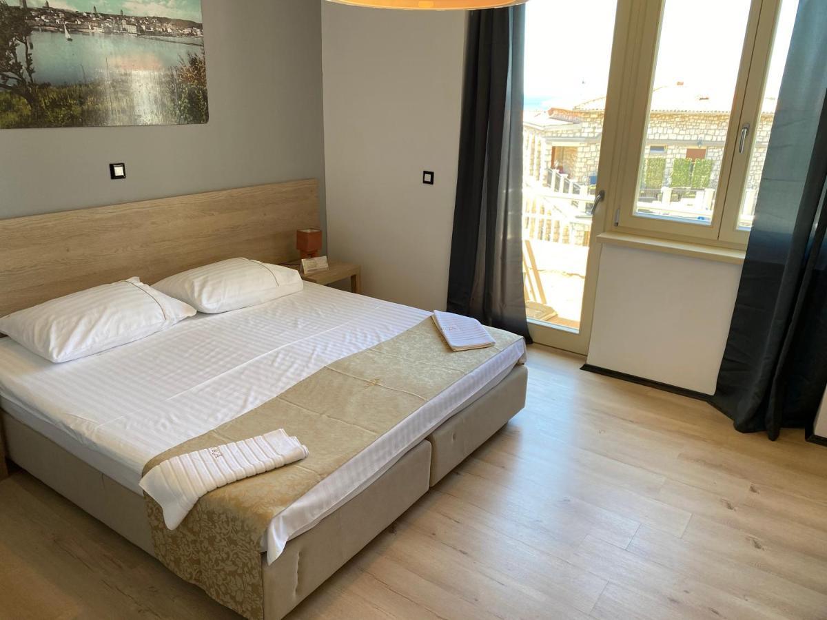 Villas Arbia - Magdalena By The Beach Banjol エクステリア 写真